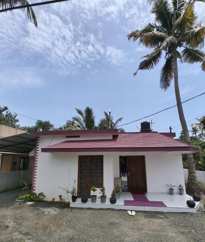 Vypin House | A cozy home by the beach