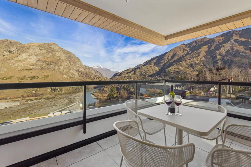 Arthur's Point Apartment | Awa Apartment @ the base of Coronet Peak