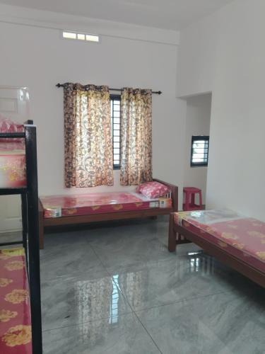 Kakkanad Hostel | COCHIN LADIES Hostel