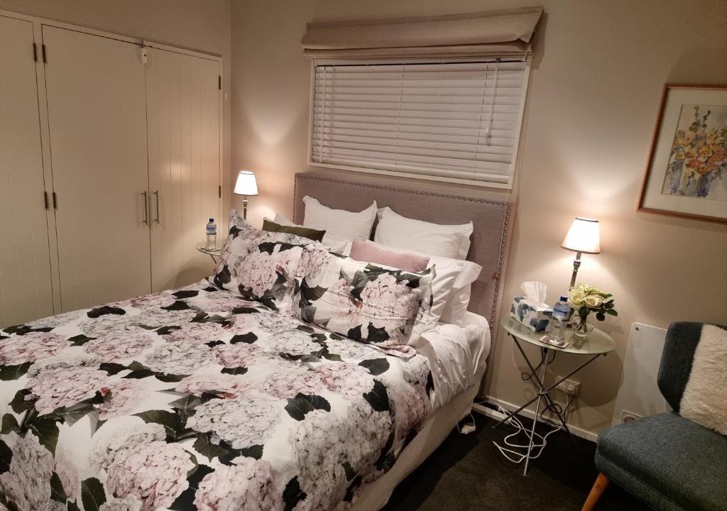 Lower Shotover House | Haven Sanctuary Suite with Private Entrance