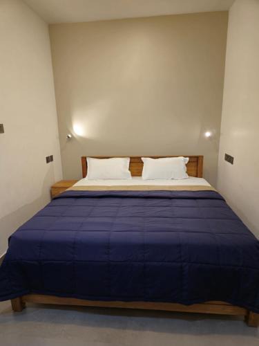 Thiruvananthapuram Apartment | Kubera Heritage Inn , Near Sreepadmanabhaswamy temple
