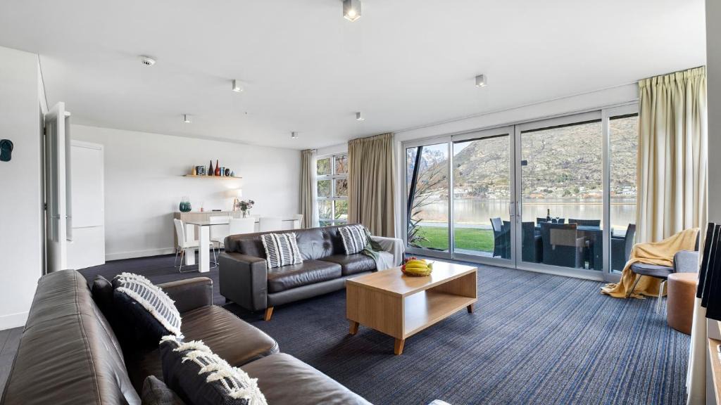 Frankton Apartment | Marina Apartment 107