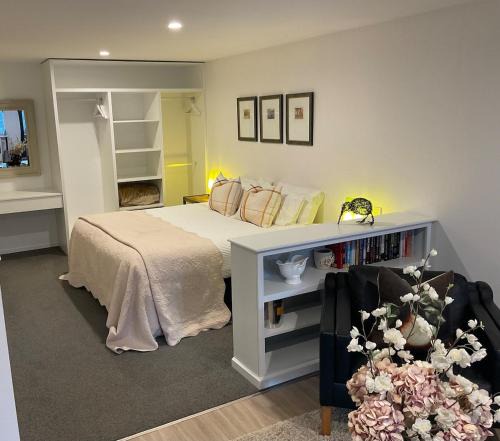 Arrowtown Apartment | Sequoias on Berkshire - Studio Apartment