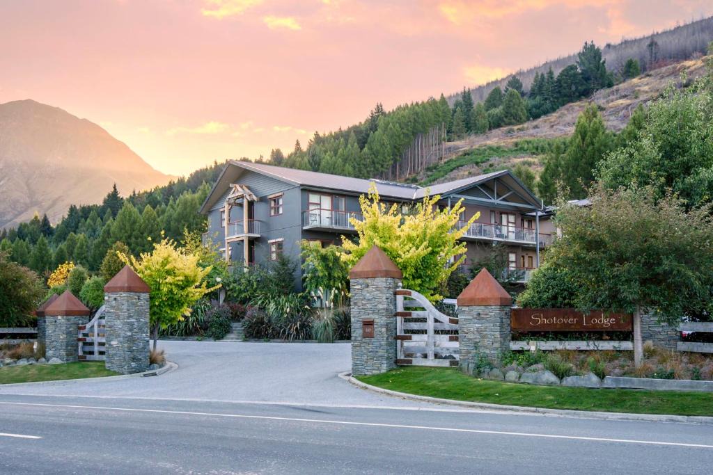 Arthur's Point Cabin | Shotover Lodge