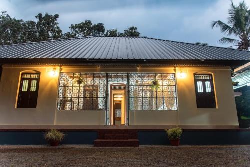 Todupulai House | Traditional house - Agri farm stay