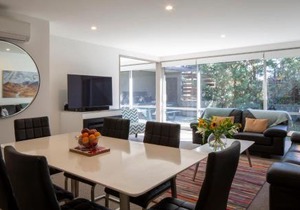 22 Hallenstein Apartments by Staysouth