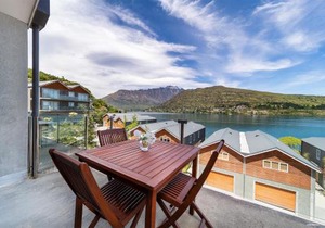 Alpine Village - 2 Bedroom Executive Apartment