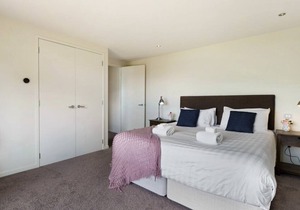 Aspen Spa Views | Spa and lake views