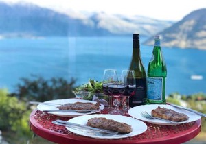 Awesomely Ambient Queenstown Home