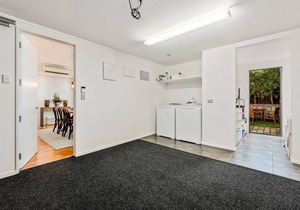 Central Queenstown 3-Bed Villa by Staysouth