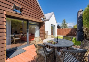 Central Queenstown 3-Bed Villa by Staysouth