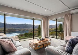 Lake Hayes Luxury Residence