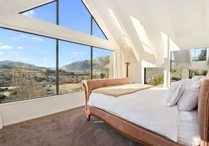 Lindmore Lodge - Queenstown Holiday Home