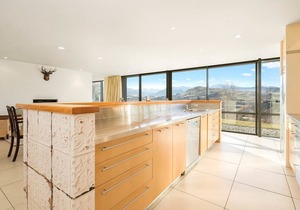 Lindmore Lodge - Queenstown Holiday Home