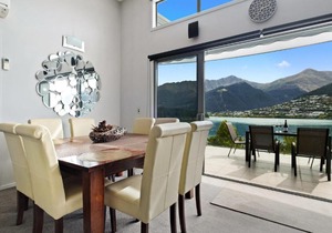 Peninsula Panoramic Views