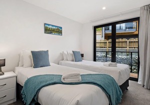 Serenity Heights 27 | Air Con | Hot Tub | BBQ |