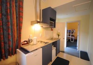 Spacious, family studio apartment below Coronet Peak