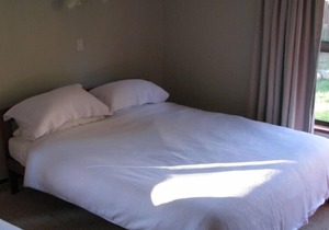 Sunny, family home in peaceful neighbourhood