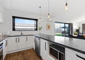 Wanderlust - Queenstown Holiday Home