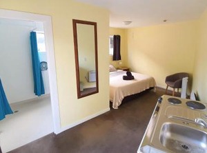 Lodge Backpackers | Queenstown City Centre