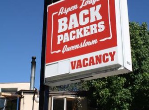 Lodge Backpackers | Queenstown City Centre