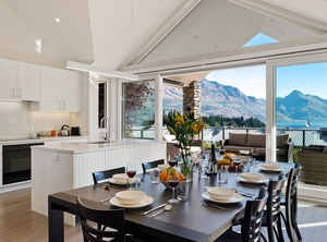 Stonehill Villa | Queenstown City Centre