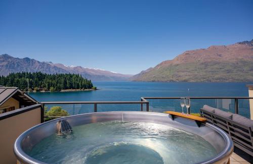 Queenstown Apartment | 3-bedroom Penthouse Apartment with Spa - The Beacon 1002