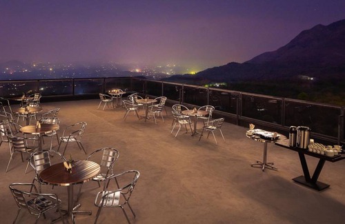 Vellamunda Resort | 750 m² Resort ∙ 2 guests