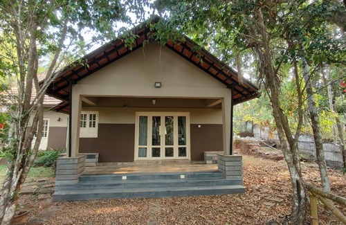 Chungam Villa | Diya's Estate Stay
