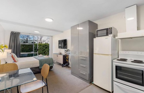 Fernhill Apartment | Mountain Getaway Studio Space