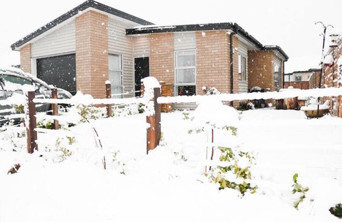 Lower Shotover House | Perfect, Bright and Sunny Home