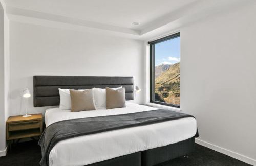 Arthur's Point Apartment | Rihir Apartment @ the base of Coronet Peak