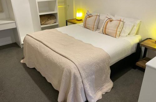Arrowtown Apartment | Sequoias on Berkshire - Studio Apartment