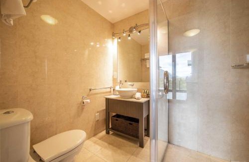 Queenstown Apartment | The Beacon - Luxe Studio Unit