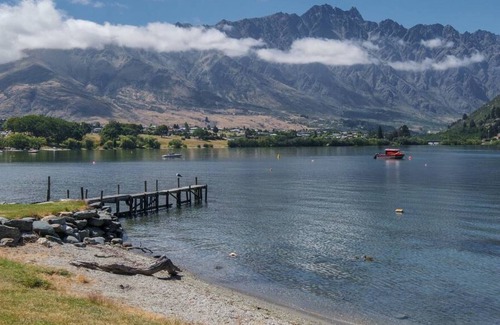 Frankton Apartment | Waterfront Marina Apartment 107 | Modern and comfortable | Great value for money!