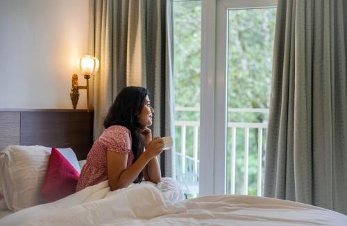 Pallivasal Resort | Areva Inn Plantation Resort Munnar with Pool by VOYE HOMES