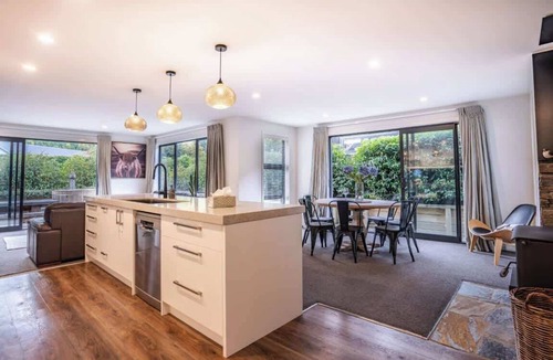Arrowtown House | Arrowtown Mountain View Retreat