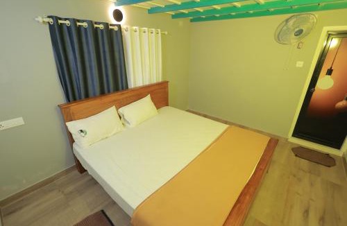 Thavinhal House | Babu's Homestay By Lexstays