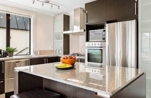Queenstown Apartment | Central Luxury at The Beacon | Hot Tub | Fireplace