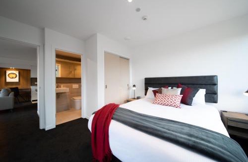 Arthur's Point Apartment | Coronet Apartment, Complete comfort and views