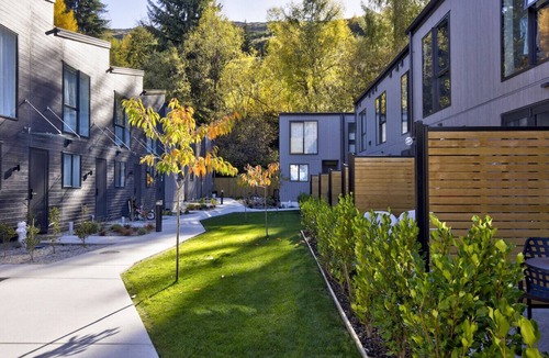Arthur's Point Apartment | Coronet Peak Alpine Villa 30