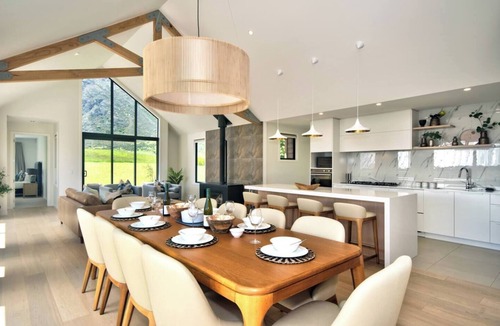 Jacks Point House | Designer 4 bedroom 3 bathroom home in Jacks Point