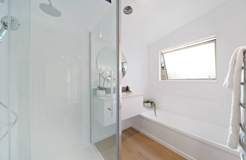Kelvin Heights House | Family Friendly 2 Bedroom House