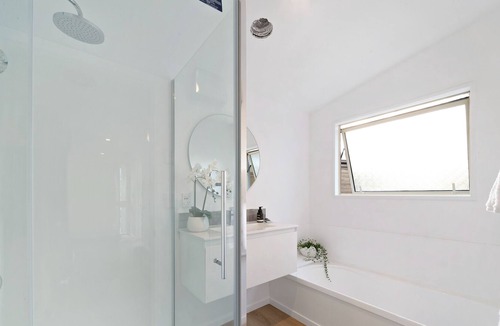 Kelvin Heights House | Family Friendly 2 Bedroom House