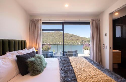 Frankton House | Fantastic 4 BDR home, AC, WIFI, Coffee Machine