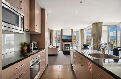 Kelvin Heights Apartment | Five Star Luxury Kawarau Penthouse
