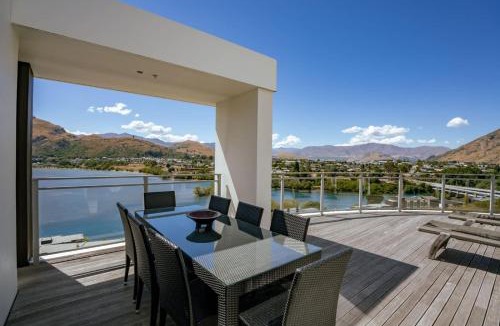 Kelvin Heights Apartment | Five Star Luxury Kawarau Penthouse