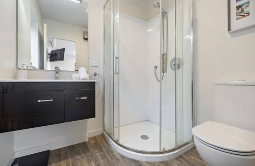 Queenstown House | Frankton Breeze 1 | Studio Unit