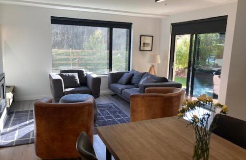 Arthur's Point Apartment | Garden Apartment
