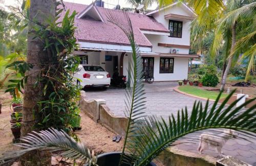 Puthenthope House | Gripzy Serene Abode-Kazhakuttam